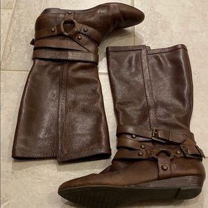 Gianni Bini brown leather boots